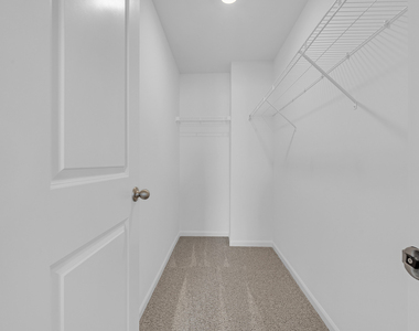2241 Sassafras Way - Photo Thumbnail 12