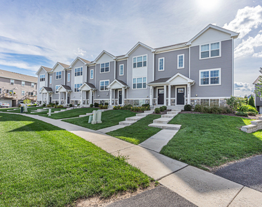 2241 Sassafras Way - Photo Thumbnail 20
