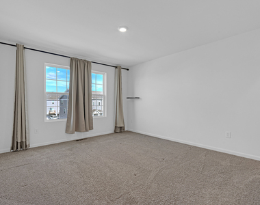 2241 Sassafras Way - Photo Thumbnail 11