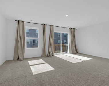 2241 Sassafras Way - Photo Thumbnail 7