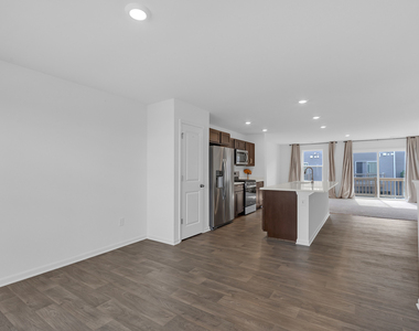 2241 Sassafras Way - Photo Thumbnail 3