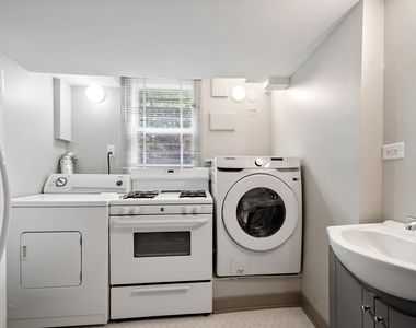 3001 W Chase Avenue - Photo Thumbnail 21