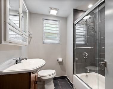 3001 W Chase Avenue - Photo Thumbnail 20