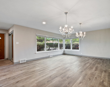 3001 W Chase Avenue - Photo Thumbnail 3