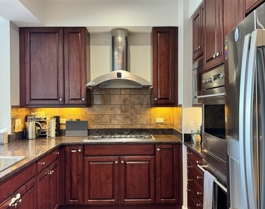1201 S Prairie Avenue - Photo Thumbnail 8