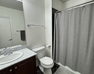 1201 S Prairie Avenue - Photo Thumbnail 16
