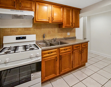 5028 W Pensacola Avenue - Photo Thumbnail 2