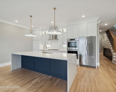 2614 W Chicago Avenue - Photo Thumbnail 5