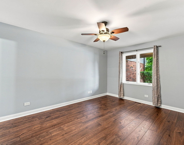 981 West Court - Photo Thumbnail 10
