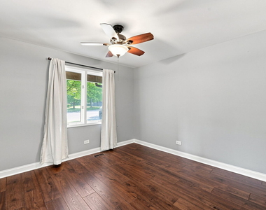 981 West Court - Photo Thumbnail 7
