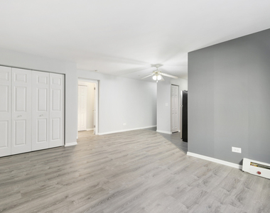 6001 N Kenmore Avenue - Photo Thumbnail 2