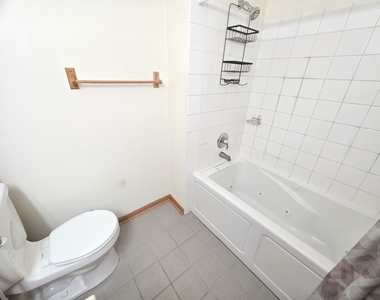 801 Brook Drive - Photo Thumbnail 5