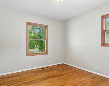 1525 N Patton Avenue - Photo Thumbnail 16