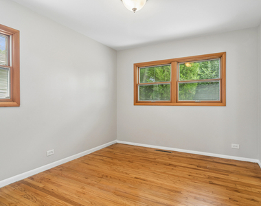 1525 N Patton Avenue - Photo Thumbnail 13