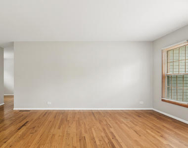 1525 N Patton Avenue - Photo Thumbnail 3