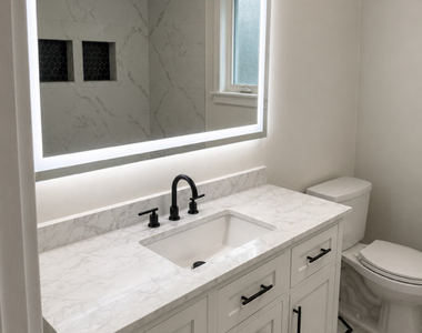 4262 W Pratt Avenue - Photo Thumbnail 12