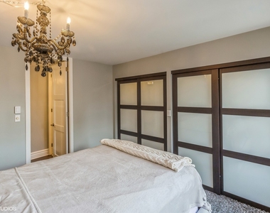 100 E Walton Street - Photo Thumbnail 10