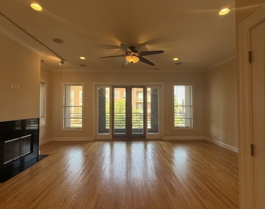 2903 W Irving Park Road - Photo Thumbnail 3