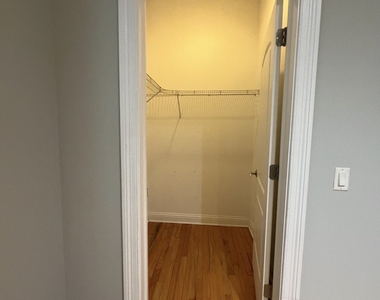 2903 W Irving Park Road - Photo Thumbnail 12