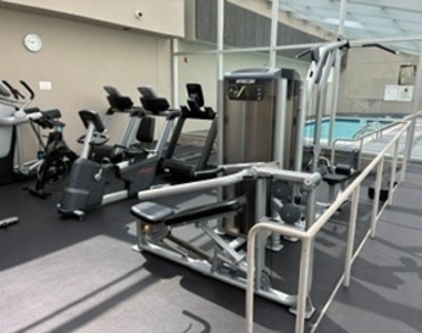 1720 Maple Avenue - Photo Thumbnail 8