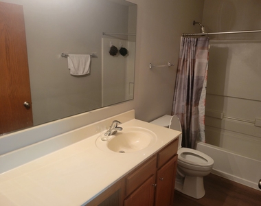 8525 Sawyer Court - Photo Thumbnail 9