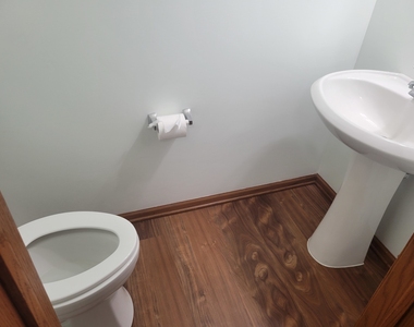 8525 Sawyer Court - Photo Thumbnail 6