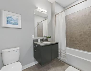 146 W Erie Street - Photo Thumbnail 13