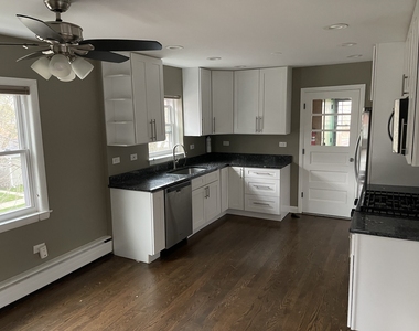 5259 N Leamington Avenue - Photo Thumbnail 5