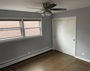 5259 N Leamington Avenue - Photo Thumbnail 14