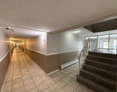 690 Marilyn Avenue - Photo Thumbnail 12