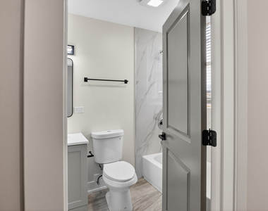 4622 S Calumet Avenue - Photo Thumbnail 14