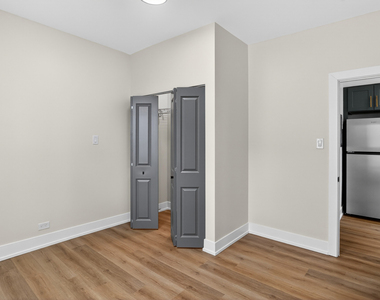 4622 S Calumet Avenue - Photo Thumbnail 11