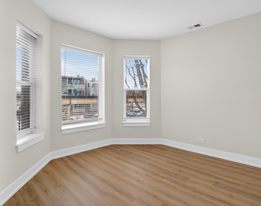 4622 S Calumet Avenue - Photo Thumbnail 19