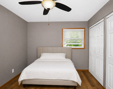 2302 Manor Lane - Photo Thumbnail 15