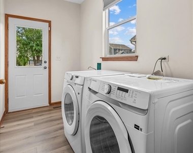 2240 Barrett Drive - Photo Thumbnail 18