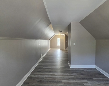 309 E 120th Place - Photo Thumbnail 5