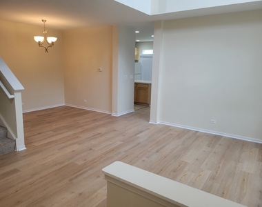 490 Dancer Lane - Photo Thumbnail 2
