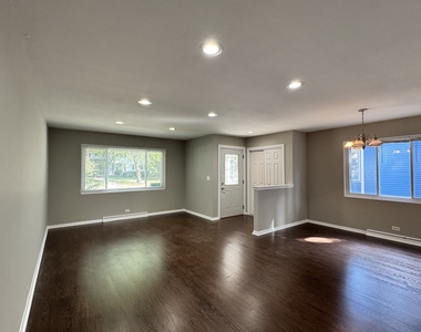205 W Euclid Avenue - Photo Thumbnail 2