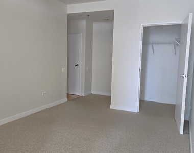 510 W Erie Street - Photo Thumbnail 13