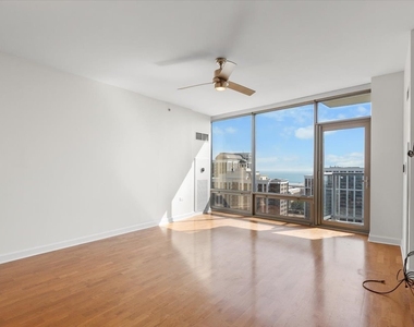 100 E 14th Street - Photo Thumbnail 6