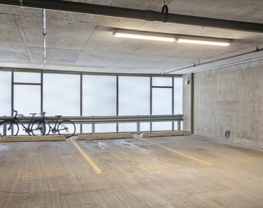 100 E 14th Street - Photo Thumbnail 22