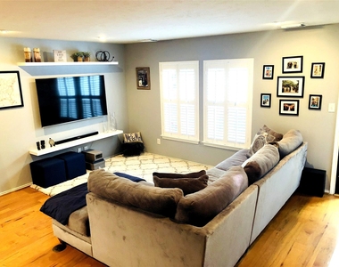 1723 Redwing Bluff Drive - Photo Thumbnail 3