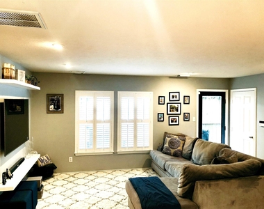 1723 Redwing Bluff Drive - Photo Thumbnail 4