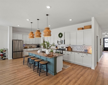 29003 Spicewood Valley Drive - Photo Thumbnail 8