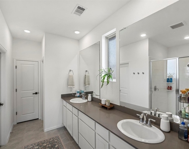 29003 Spicewood Valley Drive - Photo Thumbnail 15