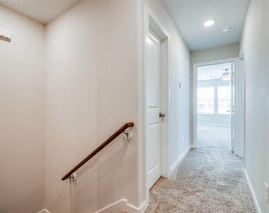 1539 Revolution Way - Photo Thumbnail 20