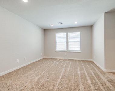 1539 Revolution Way - Photo Thumbnail 26