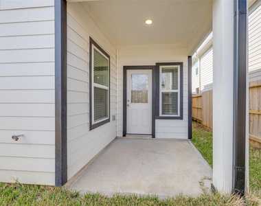 1539 Revolution Way - Photo Thumbnail 35