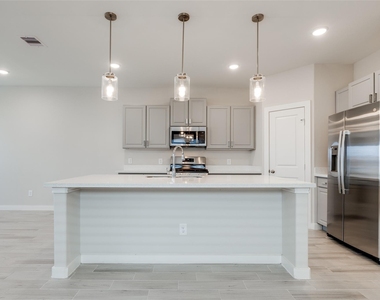 1539 Revolution Way - Photo Thumbnail 10
