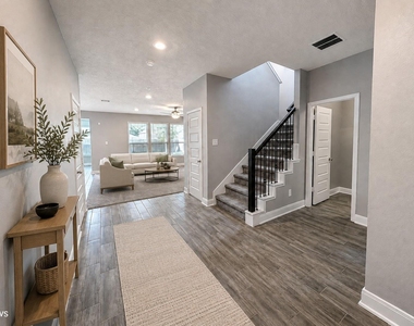 10719 Hidden Arrow Court - Photo Thumbnail 10